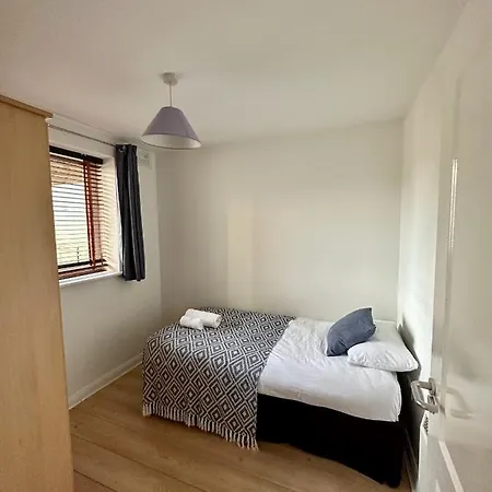 Overlooking Centre Διαμέρισμα Γουότερφορντ