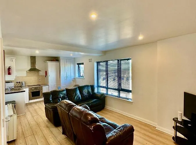 Overlooking Centre Апартаменты *